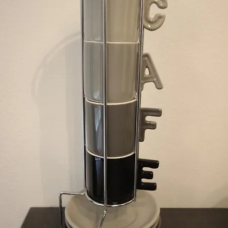 Close Palais - Calm - Brand New * Cannes