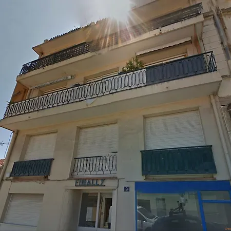 Close Palais - Calm - Brand New