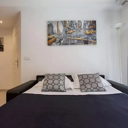 Close Palais - Calm - Brand New *