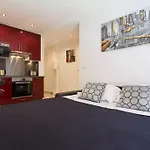 Close Palais - Calm - Brand New Cannes